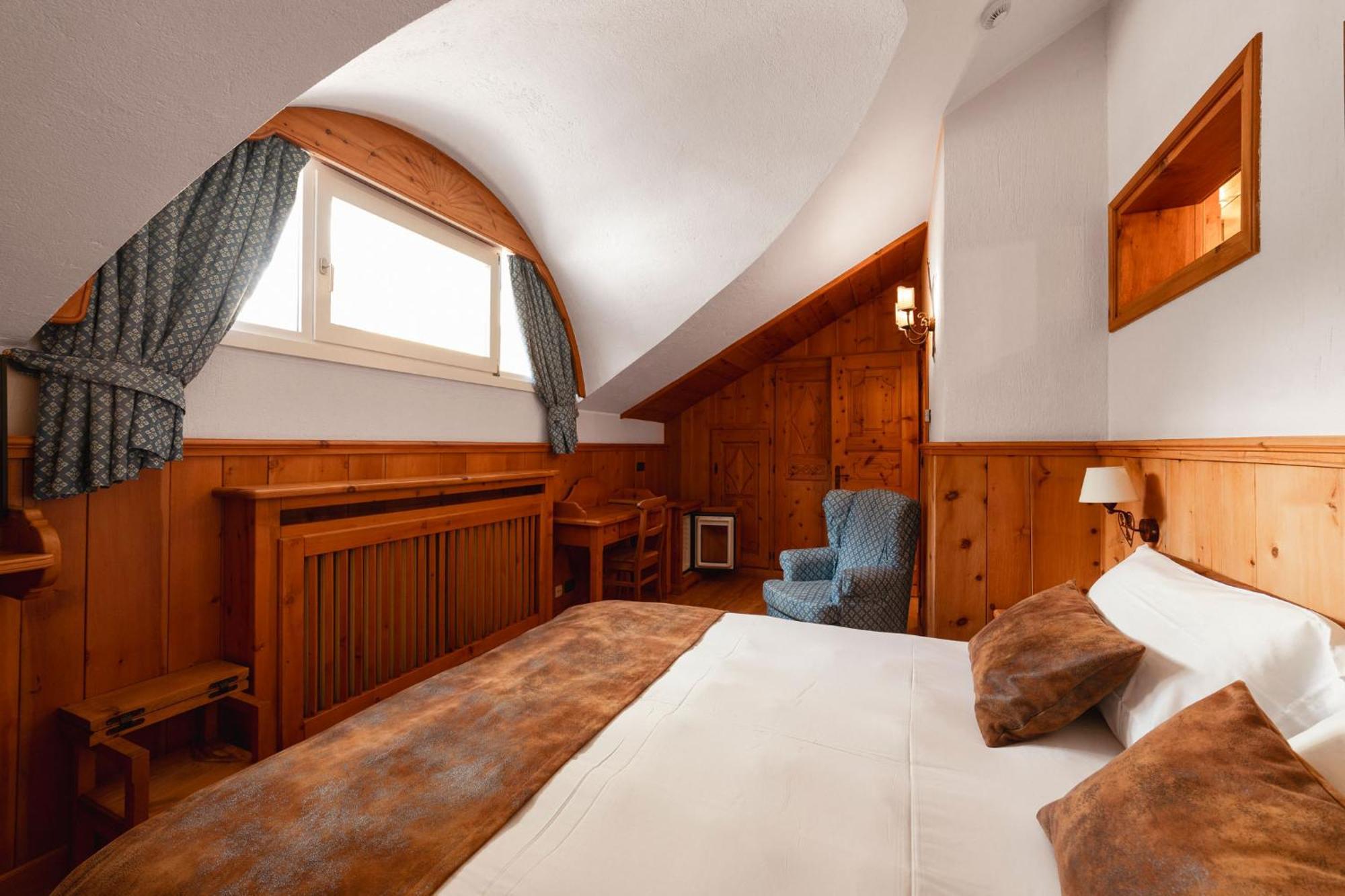 Double or Twin Room,1601697915:JPEG